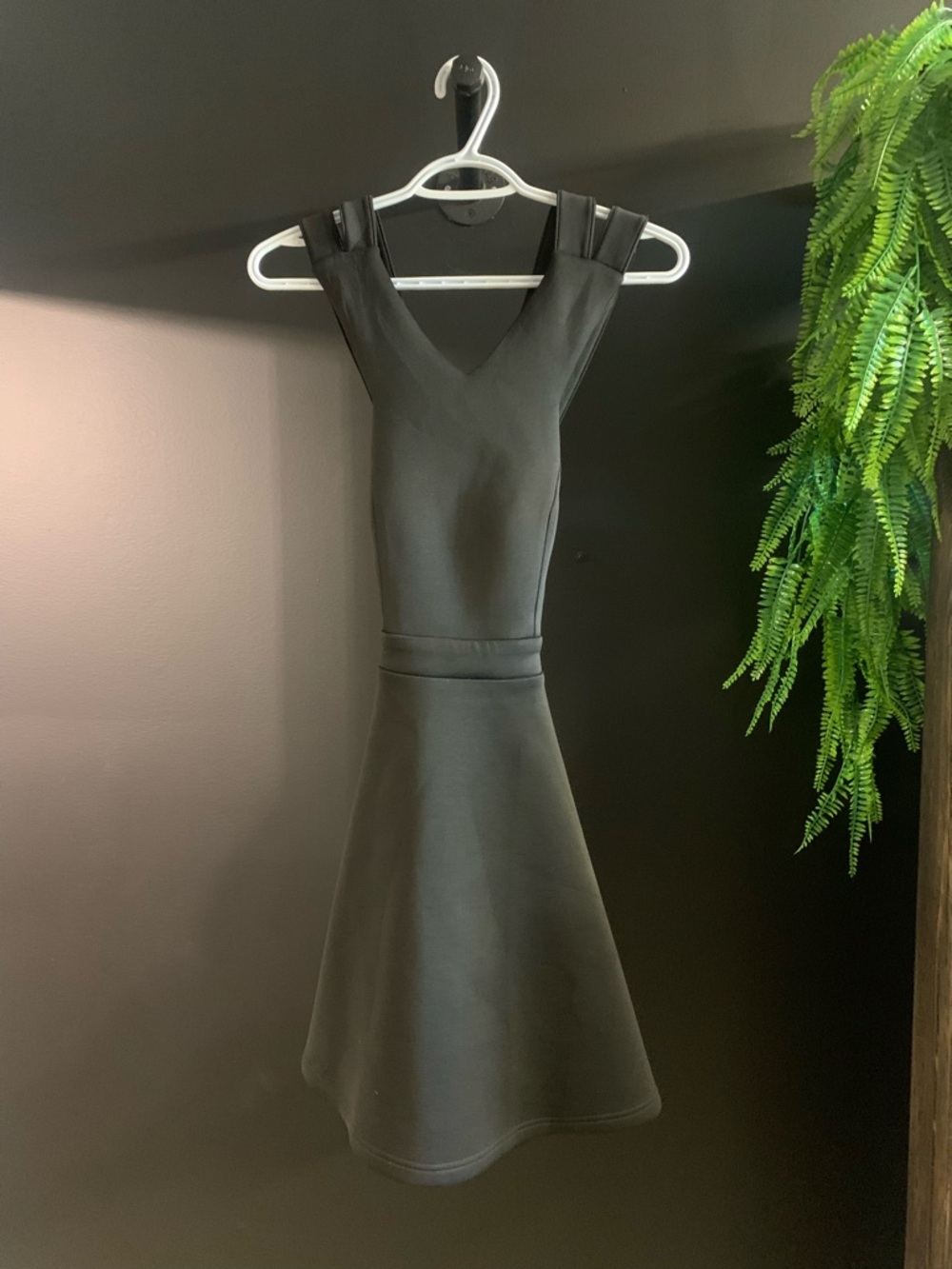 Trac Black V-Neck Sleeveless Midi Fit-and-Flare Dress